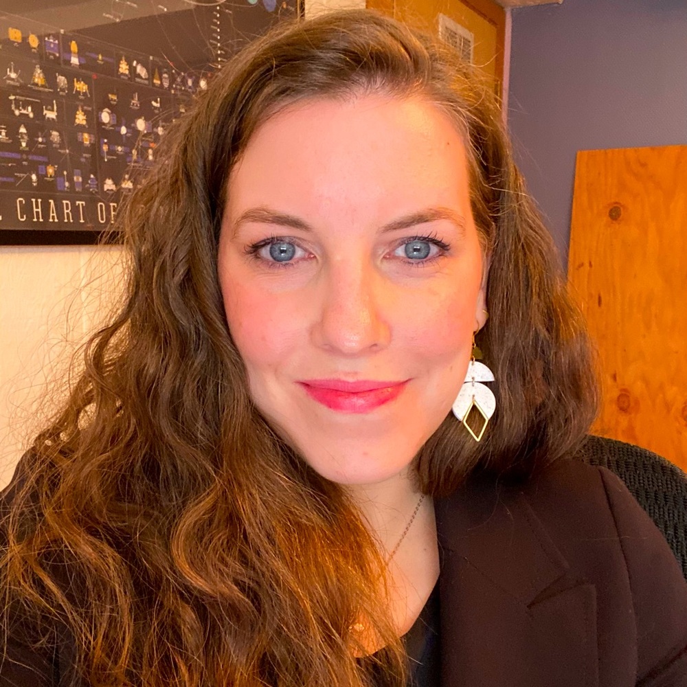 Meet your Posher, Julia